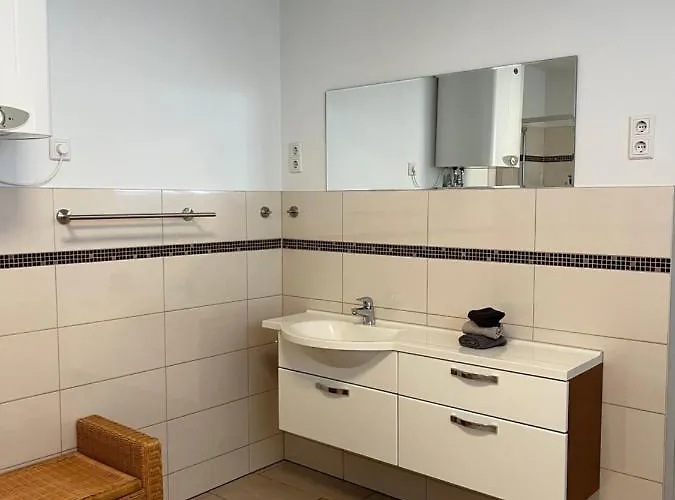 Mompels Semesterbostad Rubeland